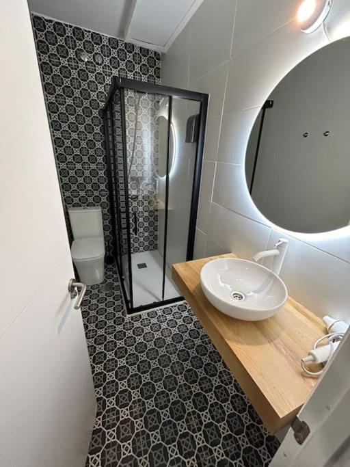Apartamento Recien Reformado Con 5 Habitaciones Y 3 Banos Мадрид Экстерьер фото